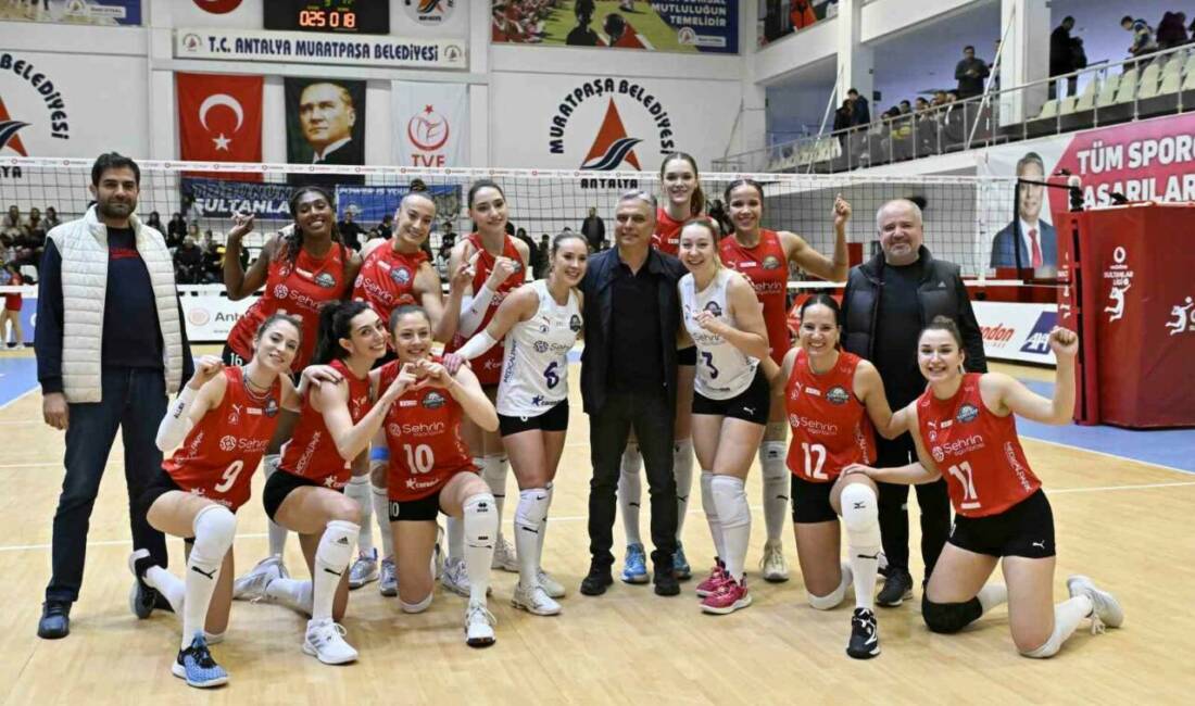Muratpaşa Belediyespor Kadın Voleybol Takımı, bu sezon 1. Lig’de mücadele