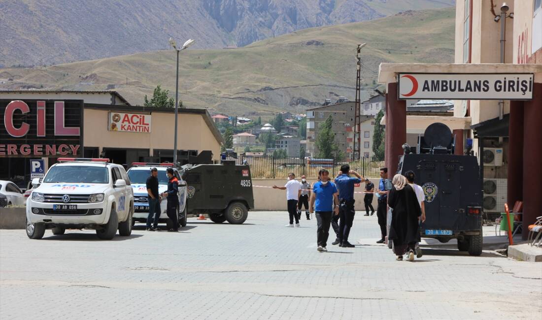 - Milli Savunma Bakanlığı:
- "Arama-tarama faaliyeti sırasında 19 personelimiz metan