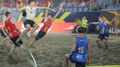 ANTALYA (AA) – 17 Yaş Altı EHF Avrupa Plaj Hentbolu