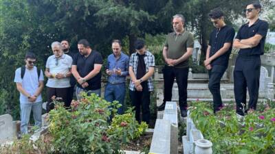 - TYB İstanbul Şube Başkanı Mahmut Bıyıklı:
- "Erdem Bayazıt'ın adını