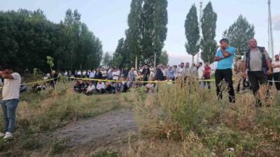 Muş’ya serinlenmek için girdiği barajda kaybolan şahıs için arama çalışmaları