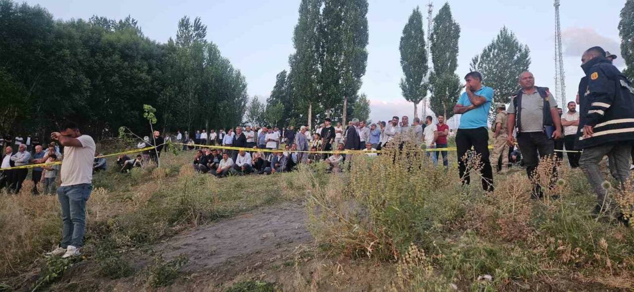 Muş’ya serinlenmek için girdiği barajda kaybolan şahıs için arama çalışmaları