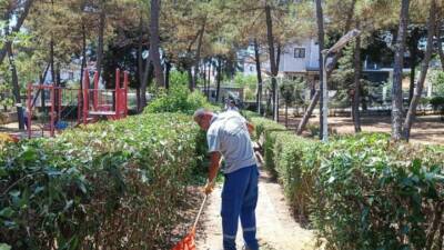 Silivri Belediyesi Park ve Bahçeler Müdürlüğü ilçede bakım, onarım ve