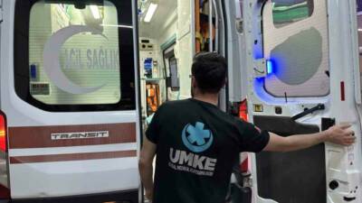 Adıyaman’da, eteğin tekere dolanması sonucu devrilen elektrikli bisikletteki 3 kişi