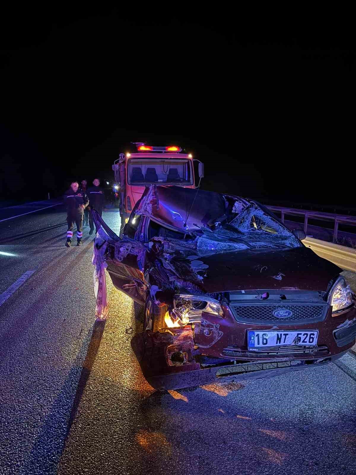 Afyonkarahisar’da tır ile otomobilin çarpışması sonucu yasana trafik kazasında 4