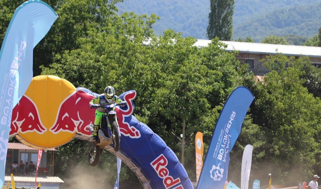 KOCAELİ (AA) – Türkiye Süper Enduro Şampiyonası’nın 2. ayağı, Kocaeli’nin