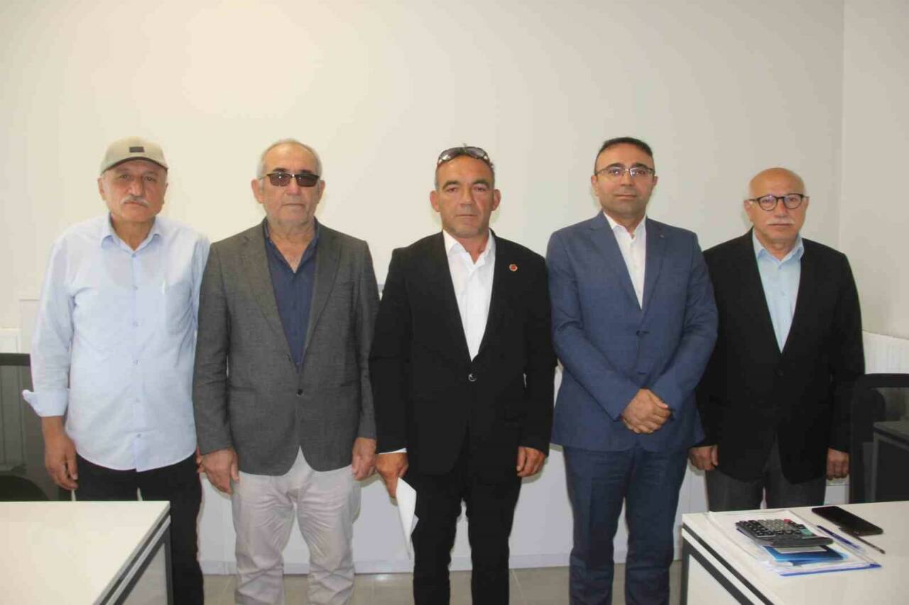 Sivas’ın Zara ilçesinde yarım asırlık içme suyu hattının yenilenmesi için