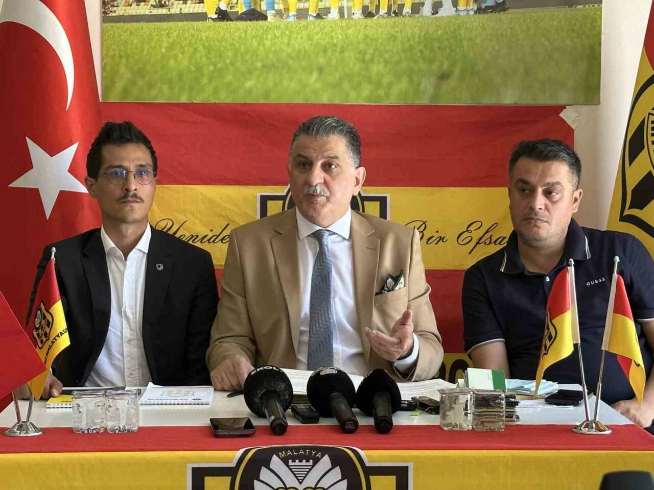 Yeni Malatyaspor Yönetimi, geçmiş döneme ilişkin usulsüzlük ve kara para