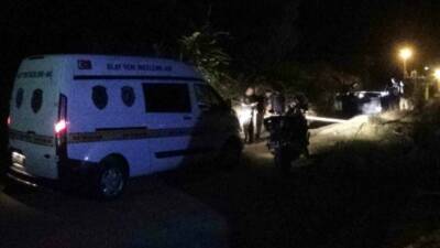 Aydın Efeler ilçesi yakınlarındaki kırsal Kalfaköy Mahallesi yakınlarında üniversite öğrencisi