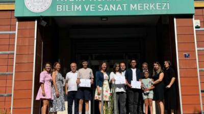 Liselere Giriş Sınavı’nda 500 tam puan alan öğrenciler eğitim aldıkları