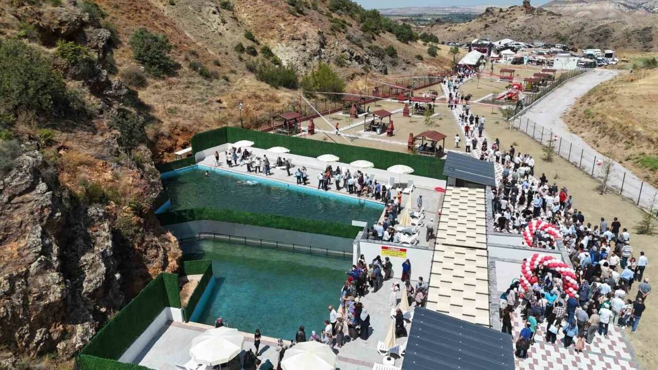 Eskişehir’in Beylikova ilçesinde yapımı tamamlanan Yalınlı Doğrul Havuzları ve Mesire