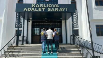 Bingöl’de jandarma ekipleri tarafından yapılan çalışmada, kesinleşmiş hapis cezası bulunan