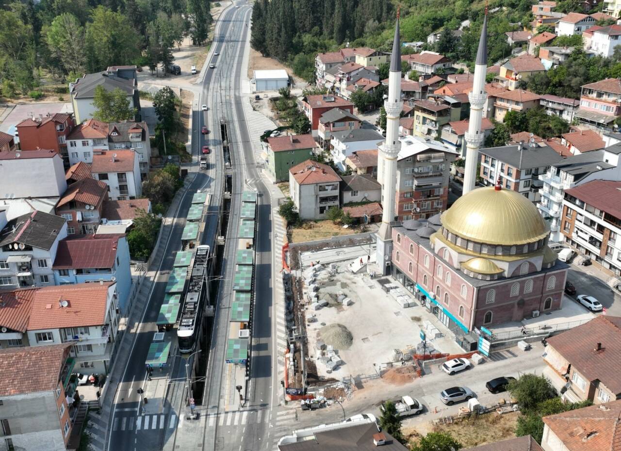 İzmit’te bulunan Yeşilova Boğaziçi Camii, Başaran Camii ve Derince’deki Ahmet