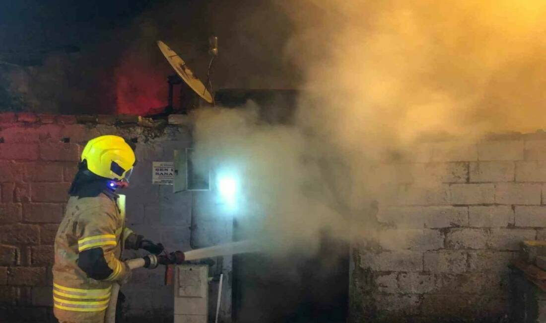 Balıkesir’in Gönen ilçesinde bir evde çıkan yangın, itfaiye ekiplerinin müdahalesiyle