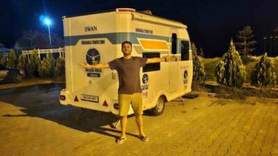 Sosyal medyada “Gezgin Hoca Yollarda” adıyla bilinen Servet Doğan, 1