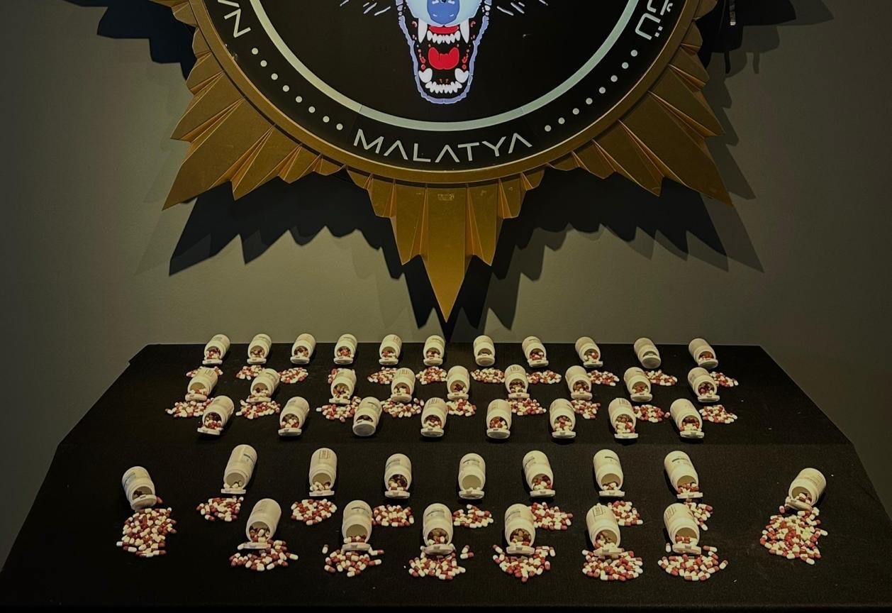 Malatya’da “torbacı” olarak tabir edilen sokak satıcılarına yönelik düzenlenen operasyonlarda