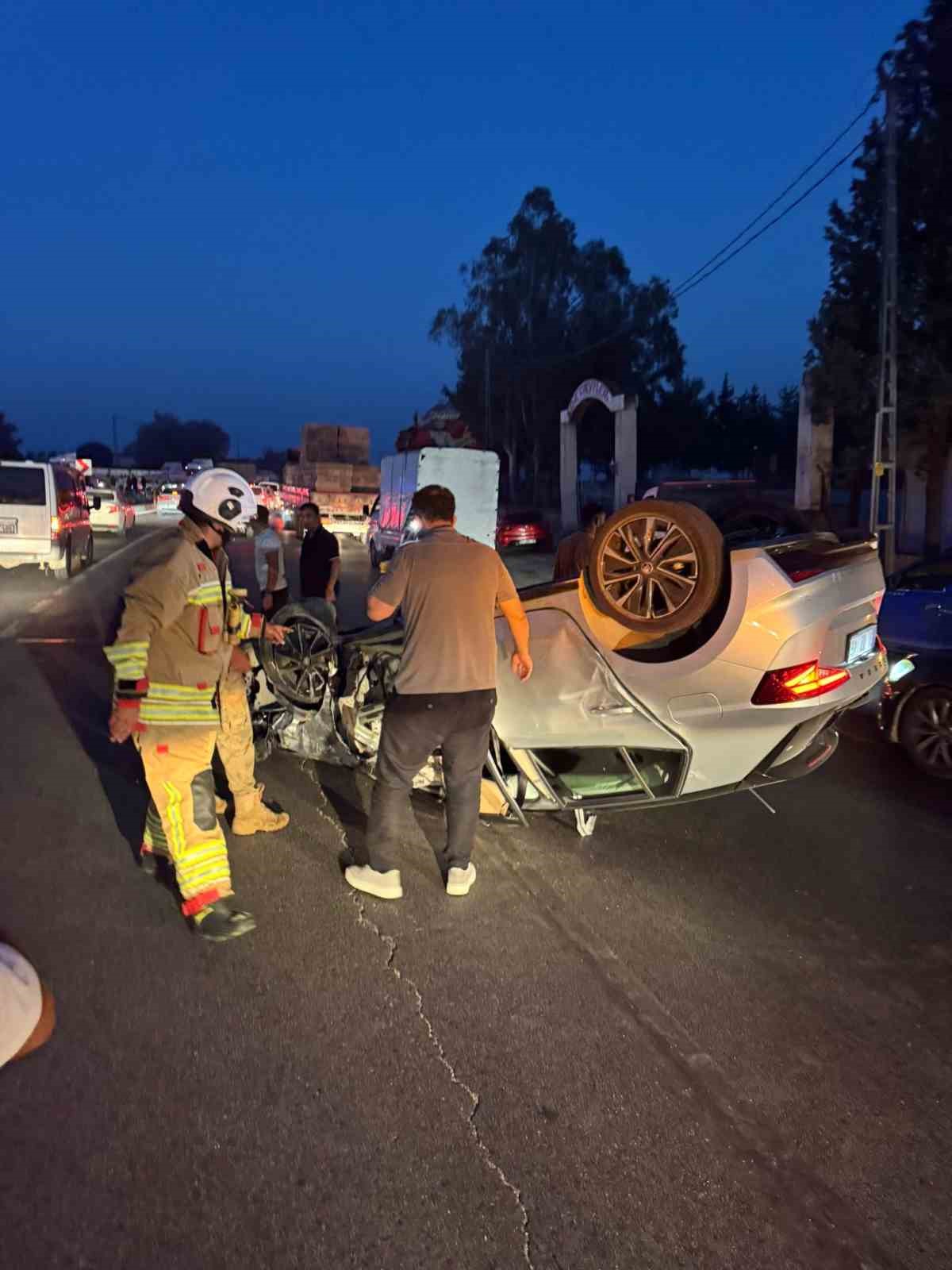 Hatay’ın Belen ilçesinde otomobil ile sepetli motosikletin çarpıştığı kazada ortalık