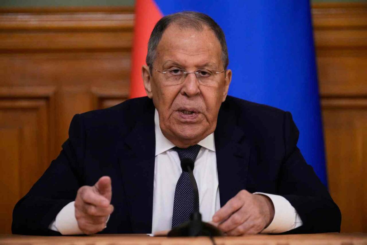 Rusya Dışişleri Bakanı Lavrov’dan Batı’ya Ukrayna tepkisi: “Müzakereleri engellemek için bahane arıyorlar” Rusya Dışişleri Bakanı Sergey Lavrov, Batılı ülkelere yönelik açıklama yaparak,