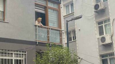 Şişli’de bir kozmetik dükkanında çıkan yangın, ekiplerin müdahalesiyle kısa sürede