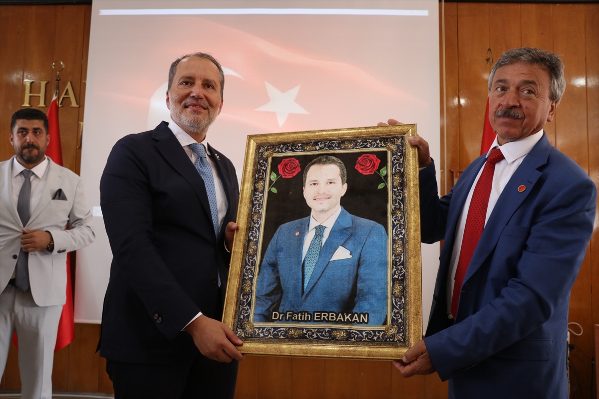 - "Bugün Türkiye'de 14 milyon işsiz var. Emekli, çiftçi, küçük
