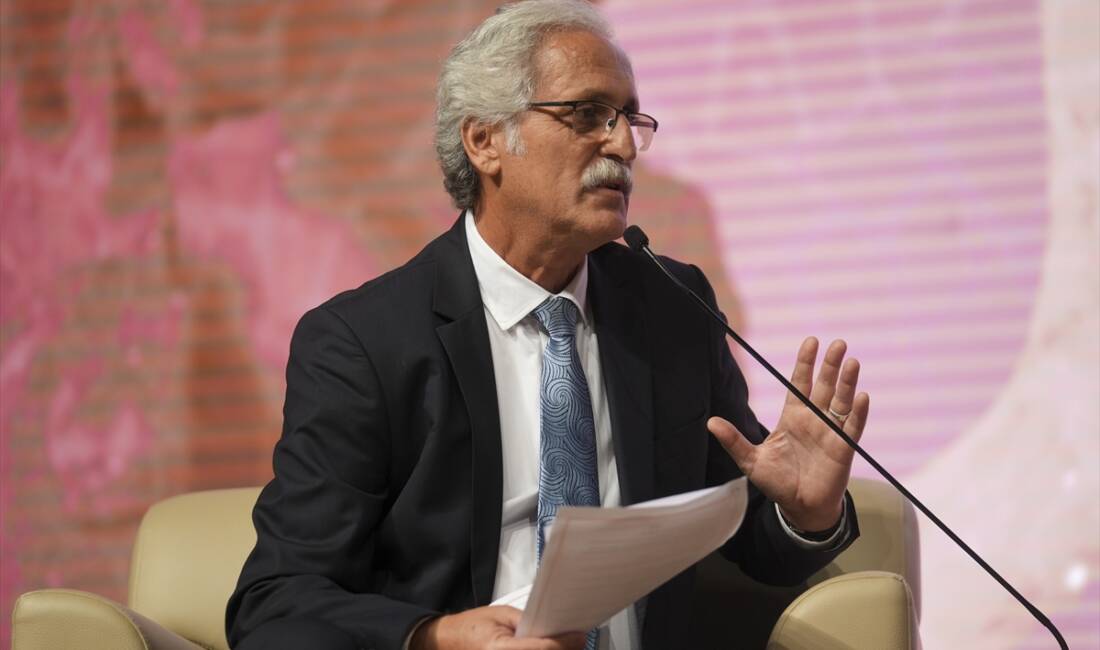 - ABD'li arkeolog Prof. Dr. Charles Brian Rose:
- "Mevcut koruma