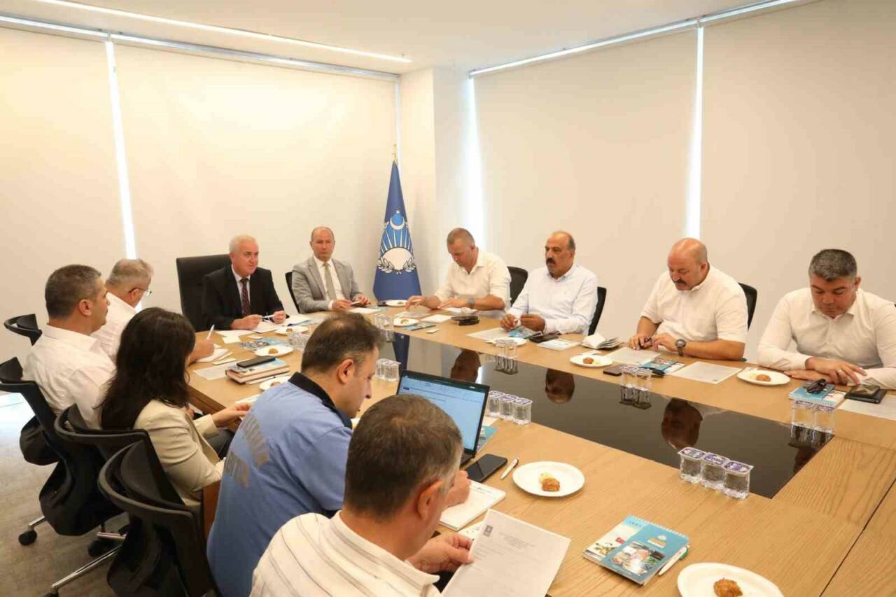 Bursa Büyükşehir Belediyesi’nin koordinasyonunda 17 ilçe zabıta müdürlüklerinin katılımıyla düzenlenen