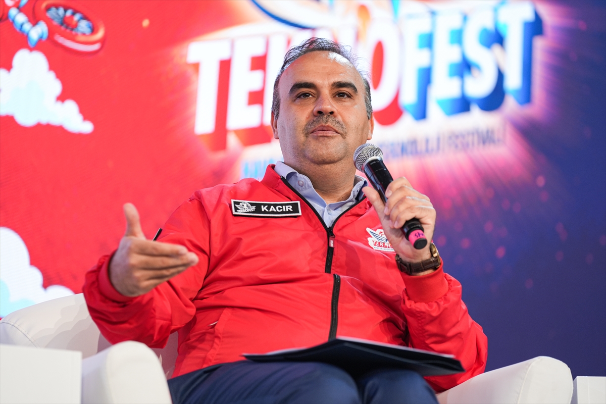 - "Türkiye'nin kalkınma yolculuğunda, bu yolculuğun en önemli unsurlarından biri,
