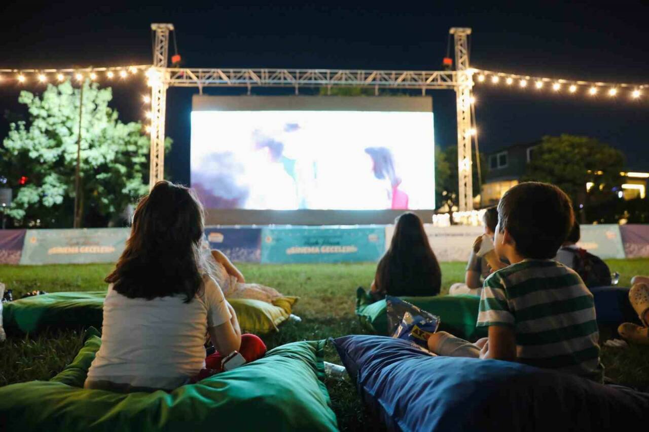 Samsun Büyükşehir Belediye Başkanı Halit Doğan, ilçelerde düzenlenen ‘Açık Hava