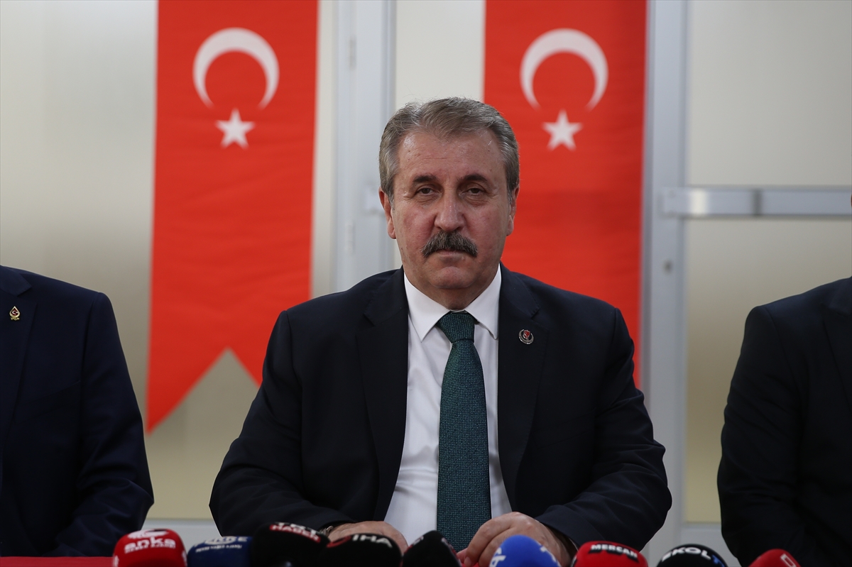 - "PKK'nın silah bırakmasından Türkiye'nin murat ettiği, beklediği nedir? Sadece