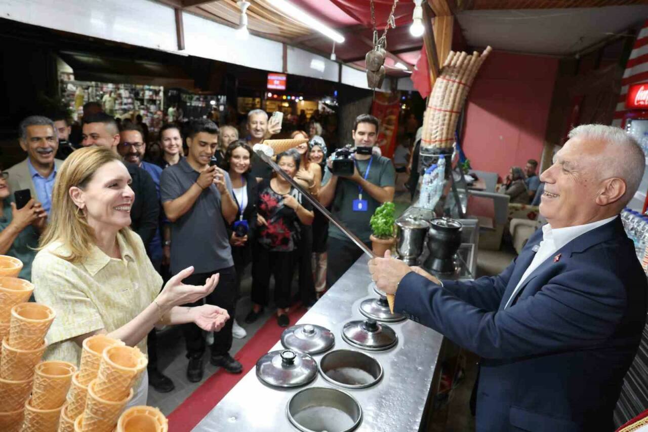 Bursa Büyükşehir Belediye Başkanı Mustafa Bozbey, Marmara Denizi’ne kıyısı olan