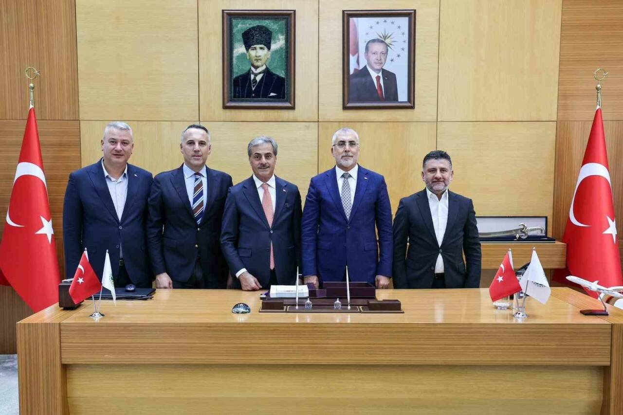 Çalışma ve Sosyal Güvenlik Bakanı Vedat Işıkhan, “Türkiye Buluşmaları” programı