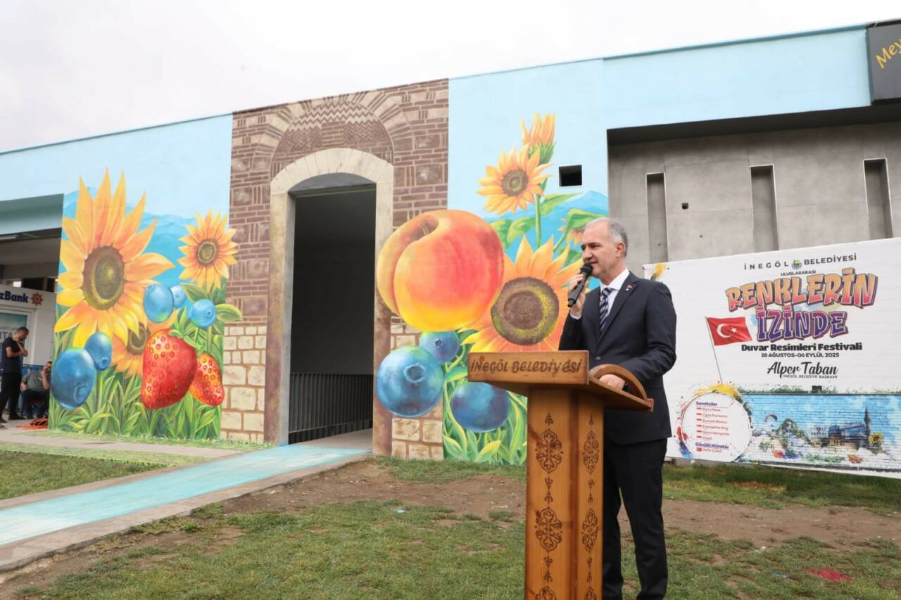 İnegöl, sanat adına bir ilke ev sahipliği yaptı. İnegöl Belediyesi