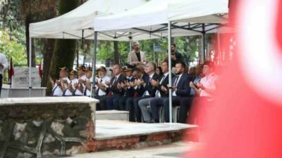 İnegöl’ün düşman işgalinden kurtuluşunun 103’üncü yılı sebebiyle, Atatürk Anıtı’nda tören