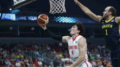 Milliler, Avrupa Basketbol Şampiyonası’nda çeyrek finale yükseldi A Milli Erkek Basketbol Takımı, FIBA 2025 Avrupa Basketbol Şampiyonası