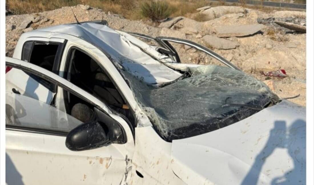 MUĞLA (AA) – Muğla’nın Menteşe ilçesinde takla atan otomobilin sürücüsü