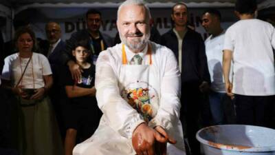 Menemen Belediyesi Uluslararası Menemen Çömlek Festivali’nde açılış coşkusu yaşandı. 41