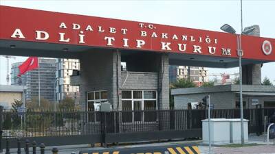 İstanbul’da uyuşturucu ve fuhuş soruşturması kapsamında yapılan operasyonda gözaltına alınan