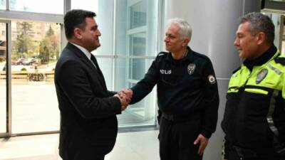 Eskişehir Cumhuriyet Başsavcısı Üzeyir Karakülah ve beraberindeki heyet üyeleri, Türk