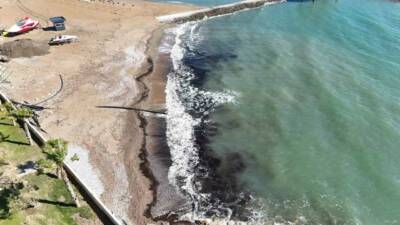 Antalya’nın Alanya ilçesine bağlı Türkler Mahallesi sahilinde kıyı şeridinde deniz
