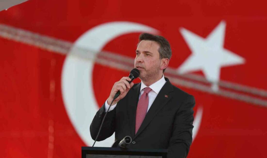 Enerji ve Tabii Kaynaklar Bakanı Alparslan Bayraktar, Somali’ye gerçekleştirdiği resmi