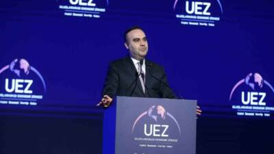 Sakarya’da düzenlenen Uluslararası Ekonomi Zirvesi’nde konuşan Sanayi ve Teknoloji Bakanı