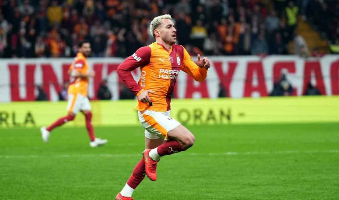 Galatasaraylı futbolcu Barış Alper Yılmaz, Kocaelispor karşılaşmasıyla sarı-kırmızılılarda 200. resmi