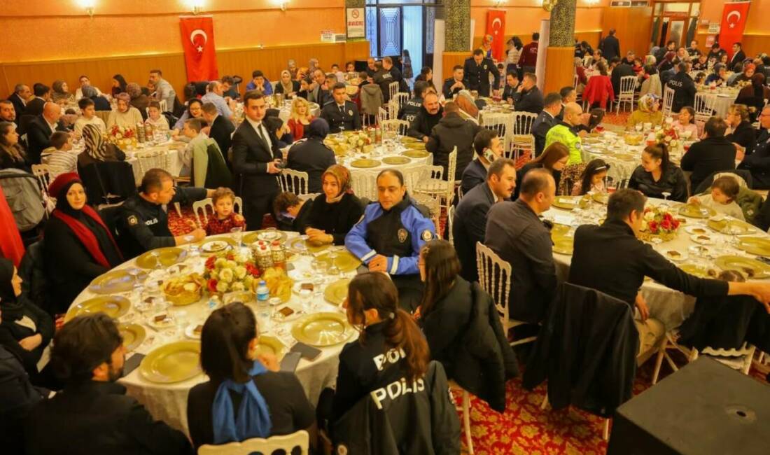 Bayburt’ta, Türk Polis Teşkilatının 181’inci kuruluş yıl dönümü dolayısıyla yemek