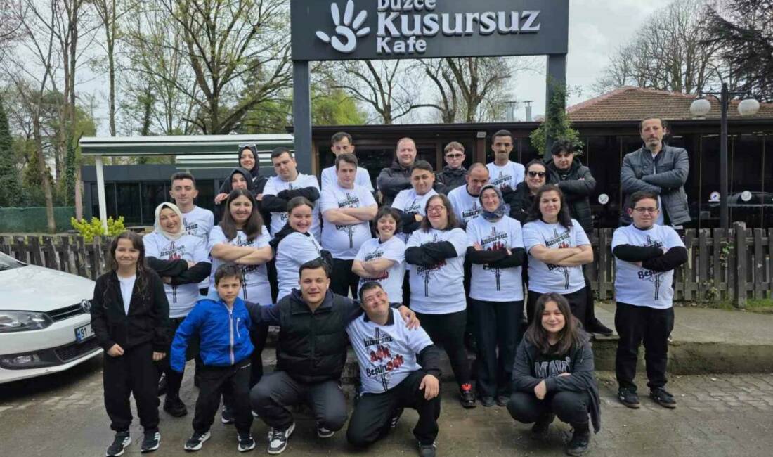 Beşiktaş Jimnastik Kulübü yöneticileri, 1903 Düzce Beşiktaşlılar Derneği’nin organizasyonuyla Düzce