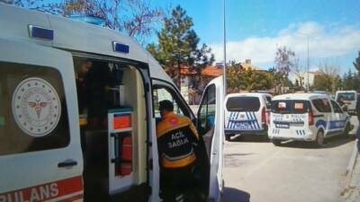 Konya’nın Beyşehir ilçesinde otomobilin çarptığı yaya çocuk yaralandı. Kaza, Bahçelievler