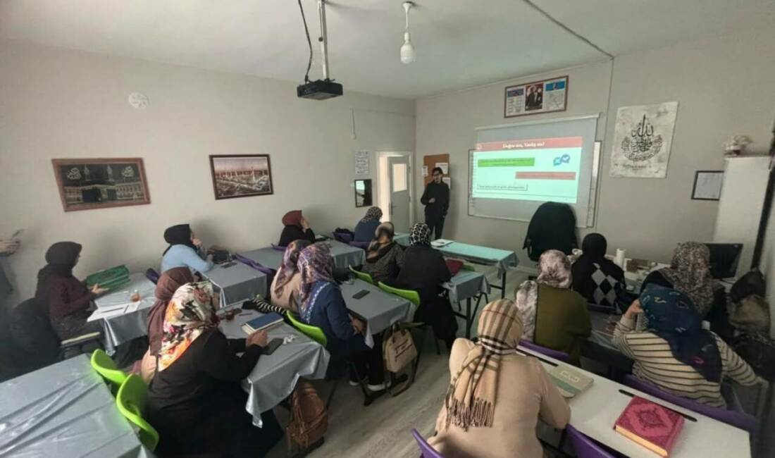 Bilecik’in Bozüyük ilçesinde kursiyerlere ‘Sağlıklı Aile-Sağlıksız Aile’ ve ‘Tütün Bağımlılığı’