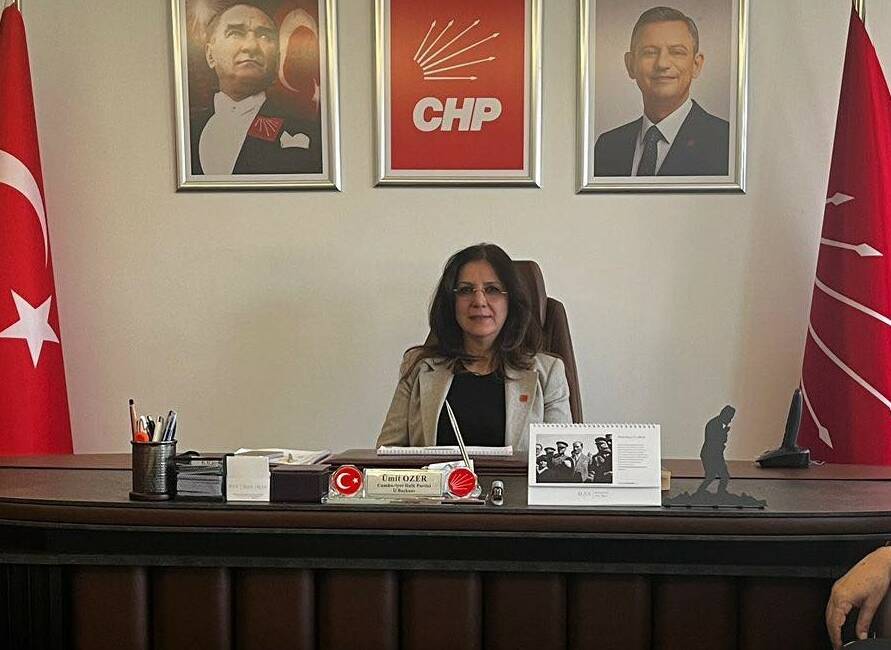 Cumhuriyet Halk Partisi (CHP) Kayseri İl Başkanı Ümit Özer görevinden