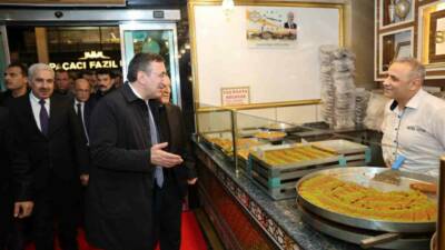 Diyarbakır’da çeşitli programlara katılan Cumhurbaşkanı Yardımcısı Cevdet Yılmaz, çalışmalarının ardından