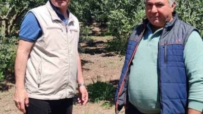 Aydın’ın Didim ilçesinde zeytin üreticilerine yönelik bilgilendirme çalışmaları kapsamında, zeytinde