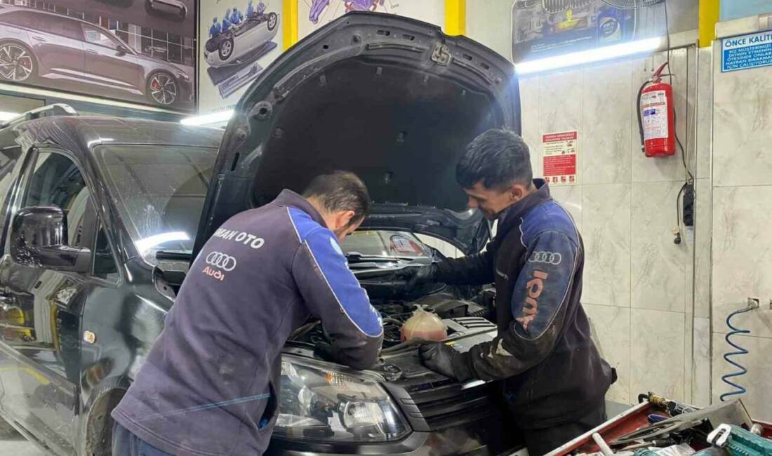 Eskişehir’de otomobil tamircisi Osman San, düzenli araç bakımının önemine dikkat